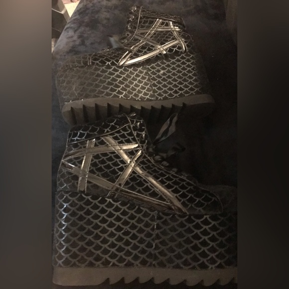 Killstar Platform Shoes, Mermaid print velvet - Picture 1 of 2